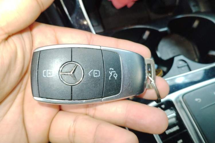 Used Mercedes-Benz GLC 2020 Facelifted GLC 260 L 4MATIC Dynamic Edition Vehicle Key