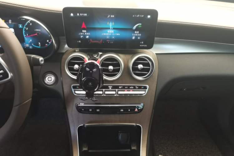 Used Mercedes-Benz GLC 2020 Facelift GLC 300 L 4MATIC Dynamic Edition Audio And AC Panel