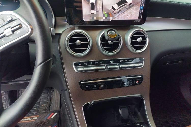 Used Mercedes-Benz GLC 2020 Facelift GLC 260 L 4MATIC Luxury Edition Audio And AC Panel
