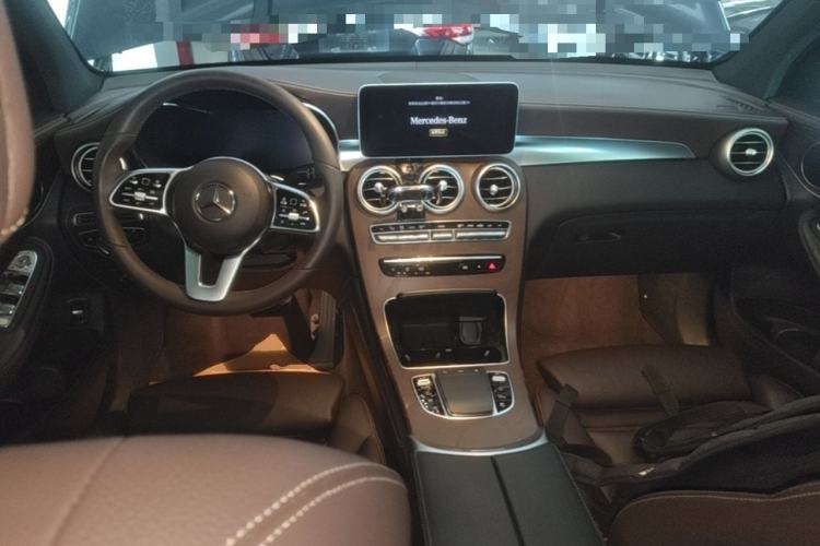 Used Mercedes-Benz GLC 2020 GLC 260 L 4MATIC Luxury Model Center Console
