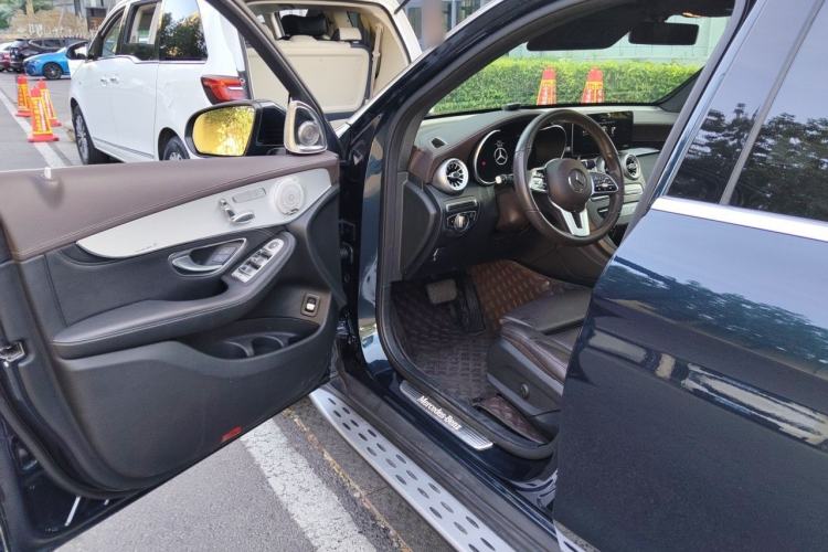 Used Mercedes-Benz GLC 2020 Facelifted GLC 260 L 4MATIC Dynamic Edition Driver Seat