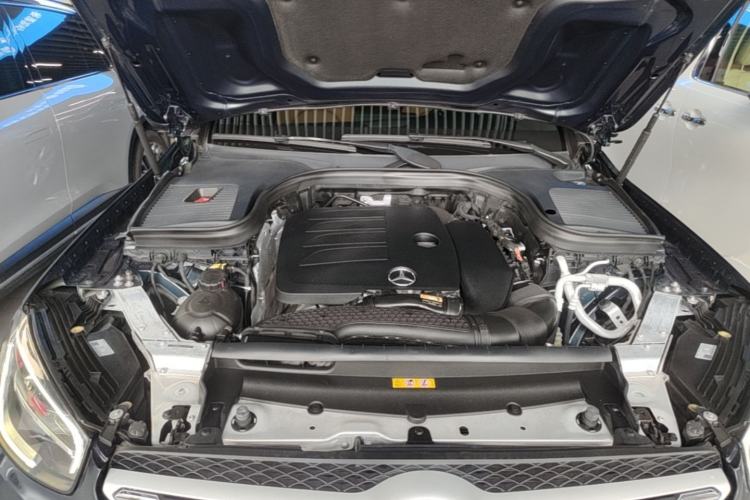 Used Mercedes-Benz GLC 2020 GLC 260 L 4MATIC Dynamic Model Engine Bay