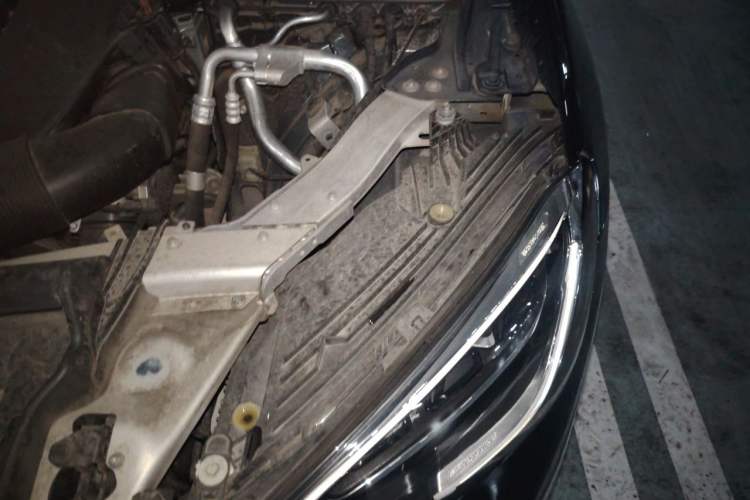 Used Mercedes-Benz GLC 2020 GLC 300 L 4MATIC Dynamic Edition Engine Bay Left