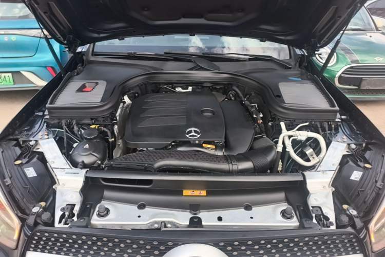 Used Mercedes-Benz GLC 2020 Facelift GLC 300 L 4MATIC Dynamic Edition Engine Bay