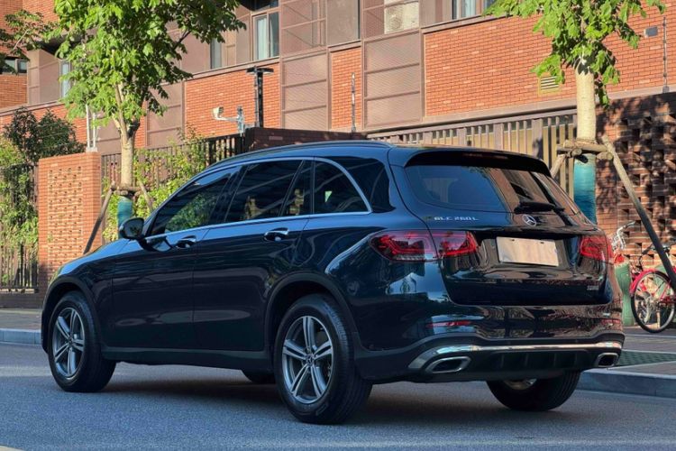 Used Mercedes-Benz GLC 2020 GLC 260 L 4MATIC Luxury Model Exterior 6