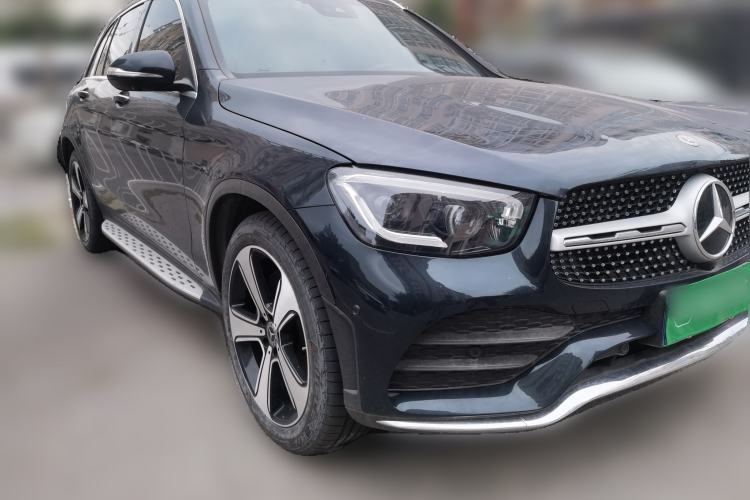 Used Mercedes-Benz GLC 2020 Facelifted GLC 300 L 4MATIC Luxury Edition Front Right 45 Deg