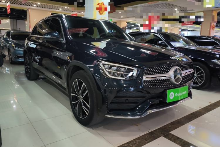 Used Mercedes-Benz GLC 2020 Facelift GLC 260 L 4MATIC Luxury Edition Front Right 45 Deg