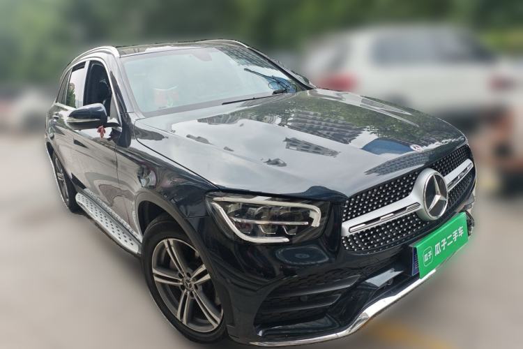 Used Mercedes-Benz GLC 2020 GLC 260 L 4MATIC Luxury Model Front Right 45 Deg