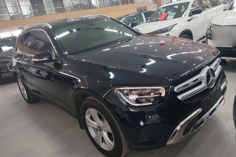 Used Mercedes-Benz GLC 2020 GLC 260 L 4MATIC Dynamic Model Front Right 45 Deg