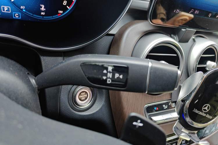 Used Mercedes-Benz GLC 2020 Facelifted GLC 260 L 4MATIC Dynamic Edition Gear Lever