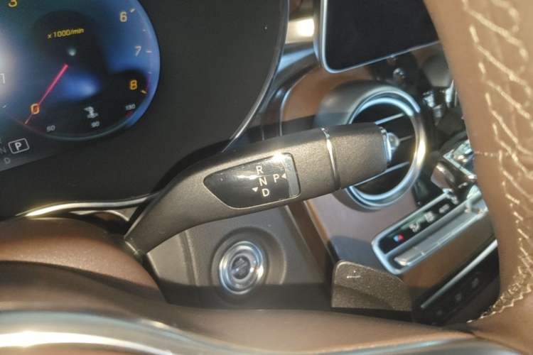Used Mercedes-Benz GLC 2020 GLC 260 L 4MATIC Luxury Model Gear Lever