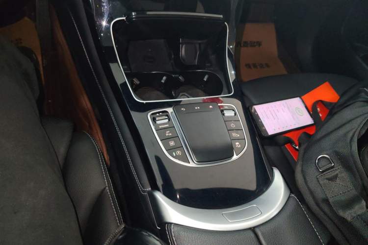 Used Mercedes-Benz GLC 2020 GLC 260 L 4MATIC Dynamic Model Gear Lever
