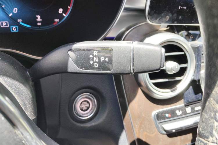 Used Mercedes-Benz GLC 2020 GLC 300 L 4MATIC Dynamic Edition Gear Lever