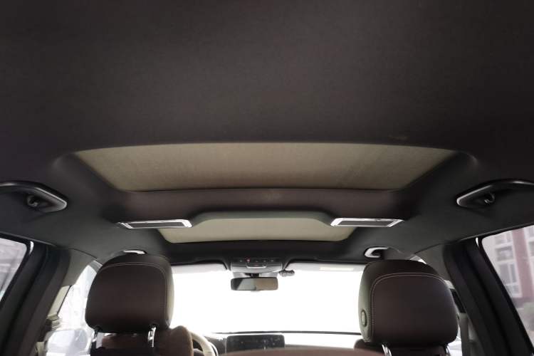Used Mercedes-Benz GLC 2020 Facelifted GLC 300 L 4MATIC Luxury Edition Headliner