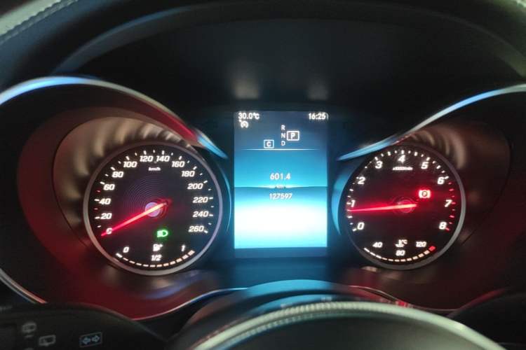 Used Mercedes-Benz GLC 2020 GLC 260 L 4MATIC Dynamic Model Instrument Cluster