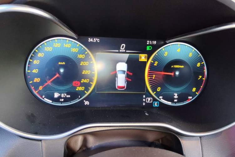 Used Mercedes-Benz GLC 2020 Facelifted GLC 260 L 4MATIC Dynamic Edition Instrument Cluster