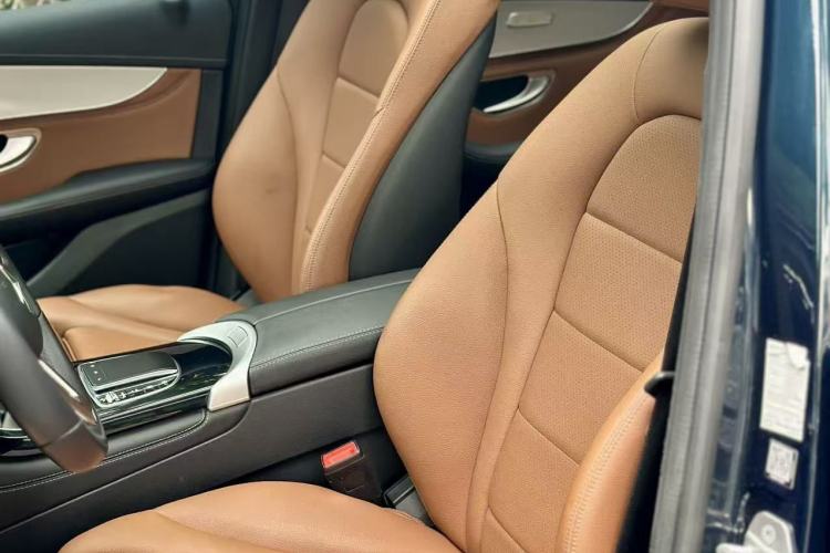 Used Mercedes-Benz GLC 2020 GLC 260 L 4MATIC Dynamic Model Interior 10