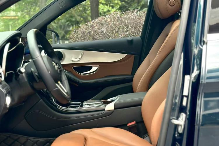 Used Mercedes-Benz GLC 2020 GLC 260 L 4MATIC Dynamic Model Interior 9