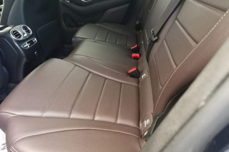 Used Mercedes-Benz GLC 2020 Facelift GLC 300 L 4MATIC Dynamic Edition Left Rear Seat