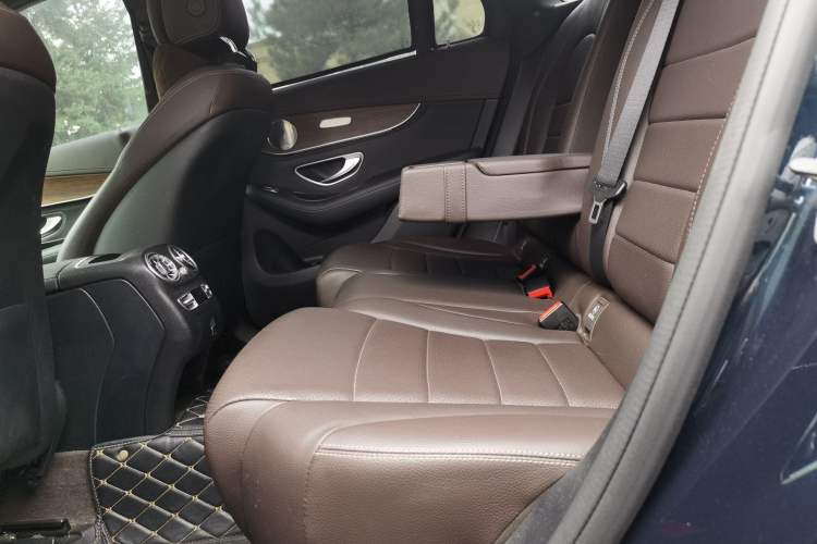 Used Mercedes-Benz GLC 2020 Facelifted GLC 300 L 4MATIC Luxury Edition Left Rear Seat