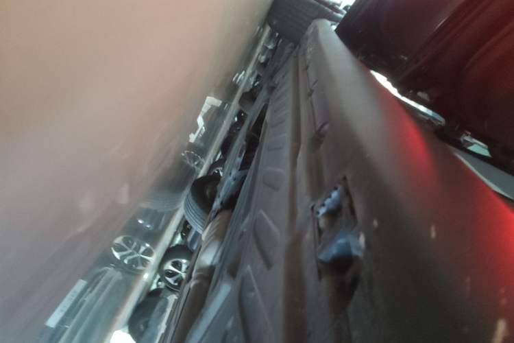 Used Mercedes-Benz GLC 2020 GLC 260 L 4MATIC Luxury Model Left Side Sill