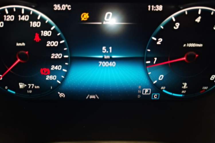 Used Mercedes-Benz GLC 2020 Facelift GLC 300 L 4MATIC Dynamic Edition Odometer Close Up