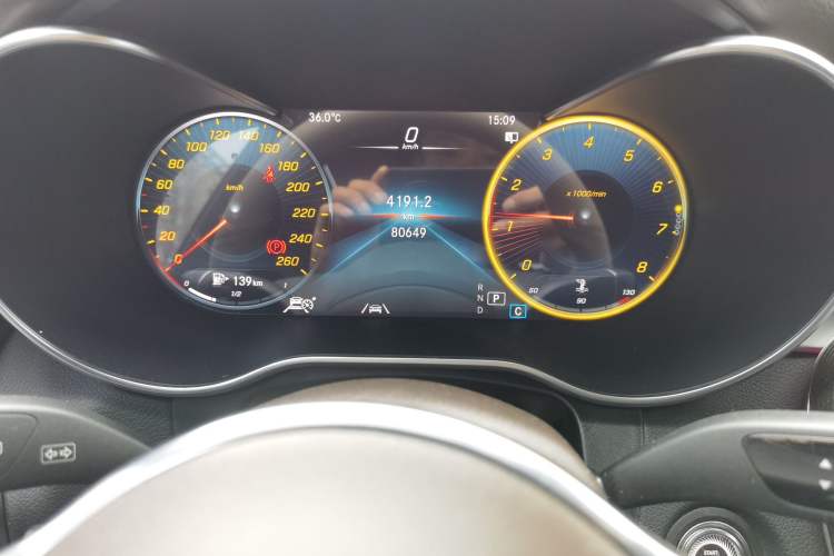 Used Mercedes-Benz GLC 2020 Facelifted GLC 300 L 4MATIC Luxury Edition Odometer Close Up