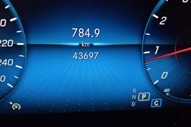 Used Mercedes-Benz GLC 2020 Facelifted GLC 260 L 4MATIC Dynamic Edition Odometer Close Up