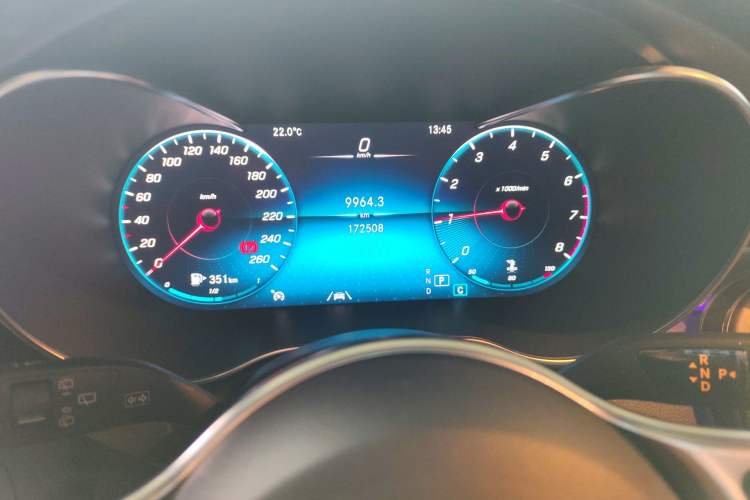 Used Mercedes-Benz GLC 2020 Facelift GLC 300 L 4MATIC Dynamic Edition Odometer Close Up