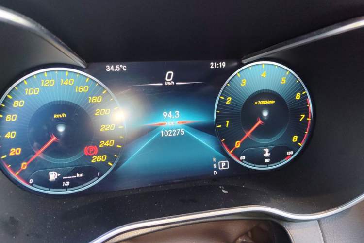Used Mercedes-Benz GLC 2020 Facelifted GLC 260 L 4MATIC Dynamic Edition Odometer Close Up