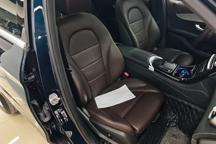 Used Mercedes-Benz GLC 2020 Facelifted GLC 260 L 4MATIC Dynamic Edition Right Front Seat