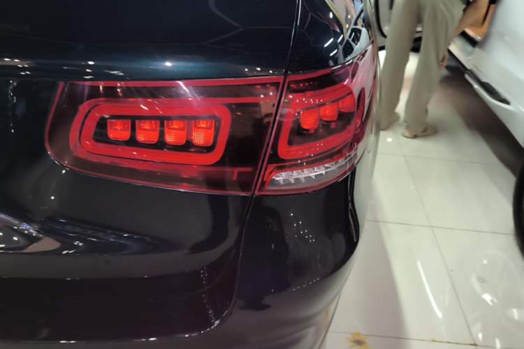 Used Mercedes-Benz GLC 2020 Facelift GLC 260 L 4MATIC Luxury Edition Right Rear Taillight