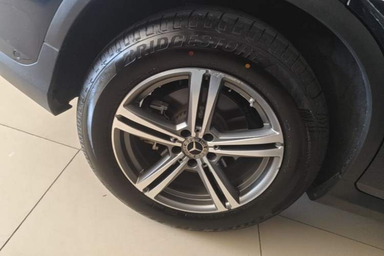 Used Mercedes-Benz GLC 2020 GLC 260 L 4MATIC Luxury Model Right Rear Wheel Hub