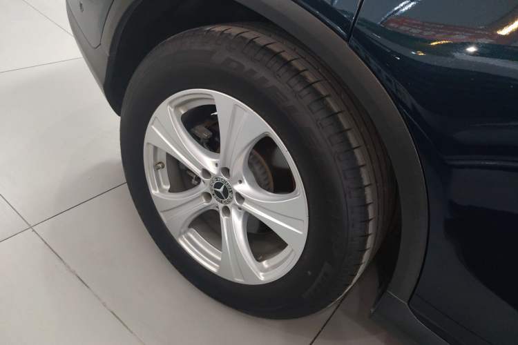 Used Mercedes-Benz GLC 2020 GLC 260 L 4MATIC Dynamic Model Right Rear Wheel Hub