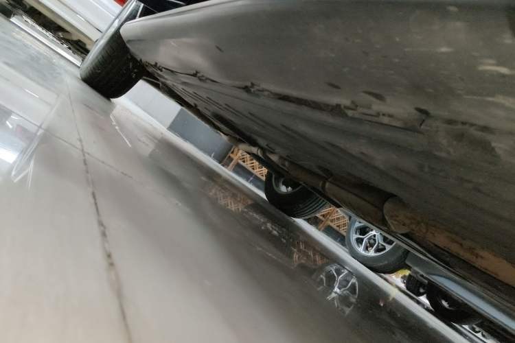 Used Mercedes-Benz GLC 2020 GLC 260 L 4MATIC Dynamic Model Right Side Sill