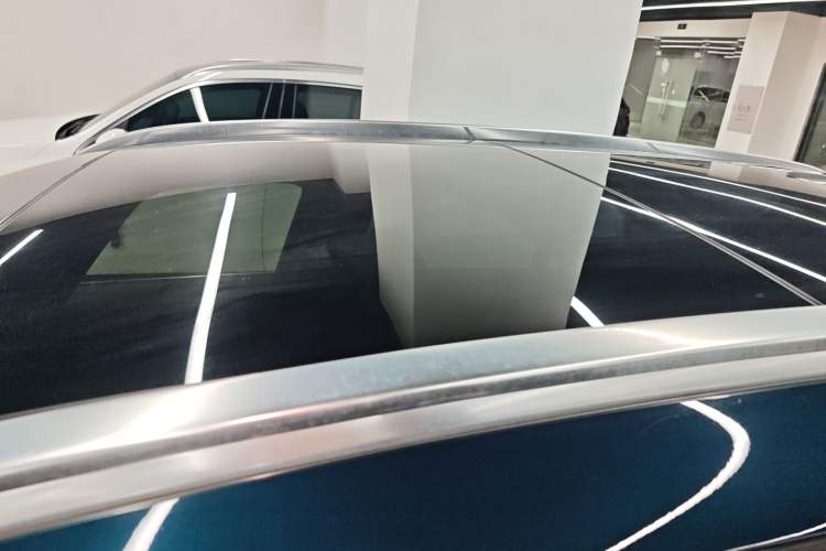 Used Mercedes-Benz GLC 2020 Facelifted GLC 260 L 4MATIC Dynamic Edition Roof