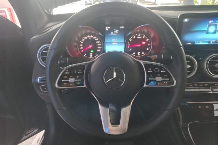 Used Mercedes-Benz GLC 2020 GLC 260 L 4MATIC Dynamic Model Steering Wheel