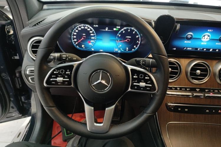 Used Mercedes-Benz GLC 2020 Facelifted GLC 300 L 4MATIC Luxury Edition Steering Wheel