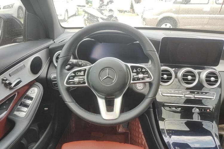 Used Mercedes-Benz GLC 2020 Facelifted GLC 260 L 4MATIC Dynamic Edition Steering Wheel
