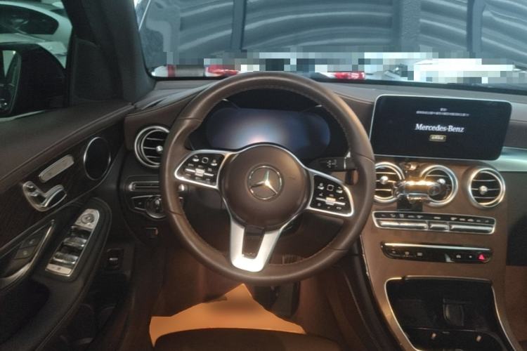Used Mercedes-Benz GLC 2020 GLC 260 L 4MATIC Luxury Model Steering Wheel