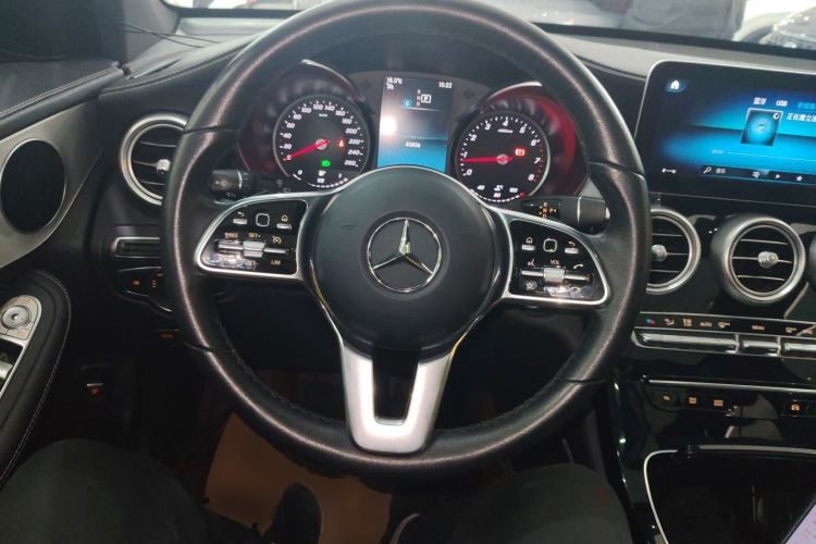 Used Mercedes-Benz GLC 2020 GLC 260 L 4MATIC Dynamic Model Steering Wheel