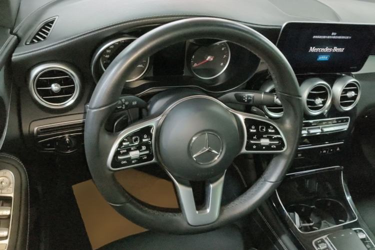 Used Mercedes-Benz GLC 2020 GLC 260 L 4MATIC Dynamic Model Steering Wheel