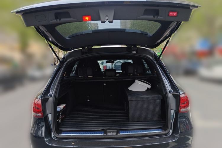 Used Mercedes-Benz GLC 2020 Facelifted GLC 260 L 4MATIC Dynamic Edition Trunk
