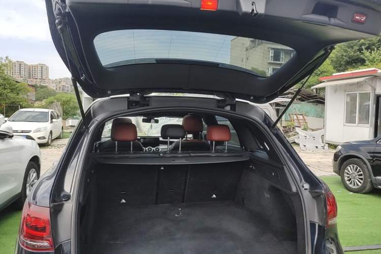 Used Mercedes-Benz GLC 2020 Facelifted GLC 260 L 4MATIC Dynamic Edition Trunk