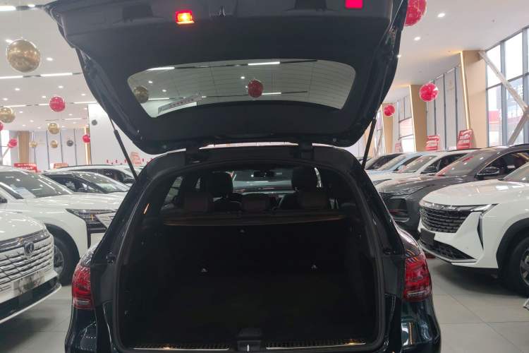 Used Mercedes-Benz GLC 2020 GLC 260 L 4MATIC Dynamic Model Trunk