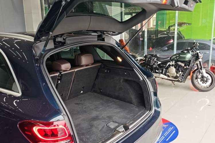 Used Mercedes-Benz GLC 2020 Facelift GLC 260 L 4MATIC Luxury Edition Trunk