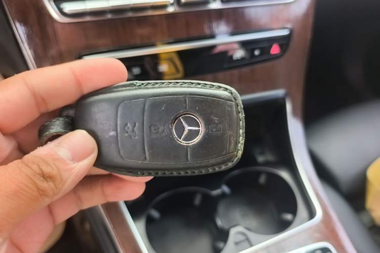 Used Mercedes-Benz GLC 2020 Facelift GLC 300 L 4MATIC Dynamic Edition Vehicle Key