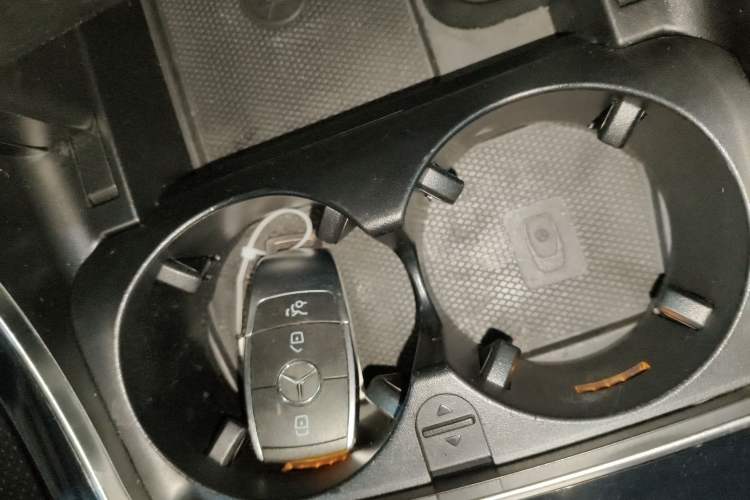 Used Mercedes-Benz GLC 2020 GLC 260 L 4MATIC Dynamic Model Vehicle Key