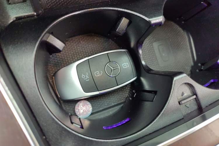 Used Mercedes-Benz GLC 2020 Facelift GLC 260 L 4MATIC Luxury Edition Vehicle Key