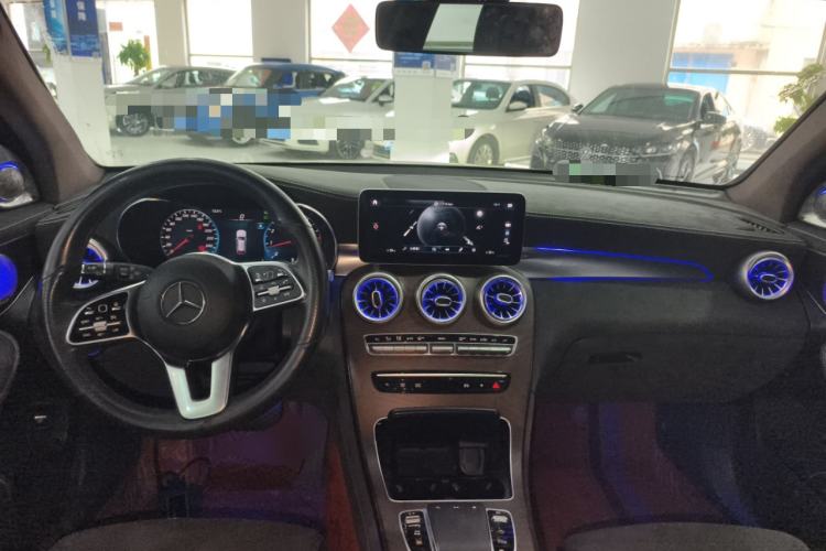 Used Mercedes-Benz GLC 2020 GLC 260 L 4MATIC Luxury Model Center Console